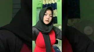 suka outfitnya bikin gemes 😍 akun Tik tok @clraawww