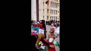 Minik Yüreklerin kocaman 23 Nisan Gösterisi