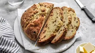Irish-American Soda Bread │ no yeast & ready in 1 hour!