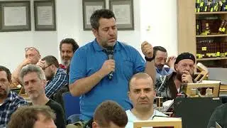 Зачем вы спрашиваете у меня? Поговорите между собой.