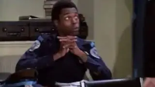 Loca academia de policia (Escena)