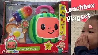 Jacey's lovely smile when her dad gave her cocomelon's toy | New Cocomelon Lunchbox Playset