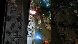 Kau tengok gaesss kemeriahan acara live musik pinggir jalan ...