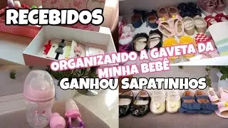 MINHA BEBÊ VAI TER MAMADEIRA? ELA GANHOU UMA CAIXA DE LAÇOS 💖💖💖