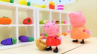 Video con i giocattoli di Peppa Pig. Sorpresa per la festa del papà. Giochi per bambini