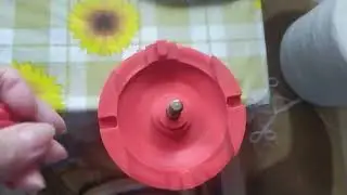 ДЕРЖАТЕЛЬ ДЛЯ ПРЯЖИ ИЗ МОТАЛКИ.