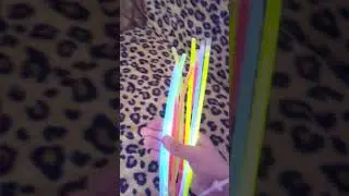 У меня неоновые палочки!)) :-)