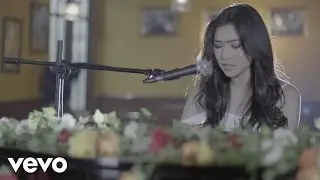 Isyana Sarasvati - Tetap Dalam Jiwa (Video Clip)