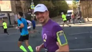 Марафон 2015- 42км: Президент LR берёт интервью у будущего Президента