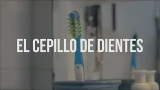 El Cepillo de Dientes - Santo Robot