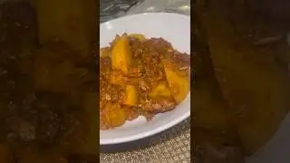 Тушеная картошечка с куриными потрошками!#shorts #семья #дети #обед #ужин #курочка #жаровня #вкусно