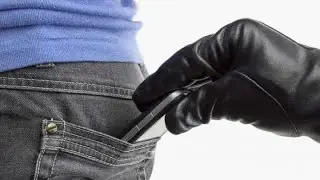 هذا الفيديو🔞 خاص للناس الي كيتشفر ليهم  الهاتف فالحافلات الترامواي  او مكتحس بوالو حتى فوات الاوان 📵