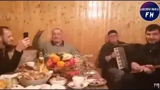 ЧЕЧЕНСКИЙ ДЕД ВСПОМНИЛ СВОЮ МОЛОДОСТЬ И ЗАПЕЛ ОЧЕНЬ КРАСИВО