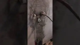 Лучевая разводка холодной и горячей воды.
