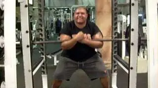 Olympus Muscle & Fitness - Joe Berzerker squats 225lbs