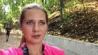 19.09.2017 Прогулка в парке Горького. Кормим белочек.