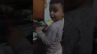 Luiza catando - João e Maria