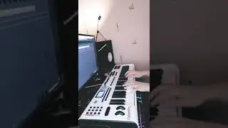 SLAVA MARLOW - Она тебя любит piano