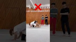 엉덩이로 균형잡기 챌린지⁉️😱 Partner Challenge
