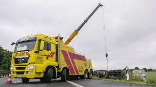 21.06.2021 - truck recovery with crane and wrecker