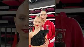 С кем у вас есть фото? 