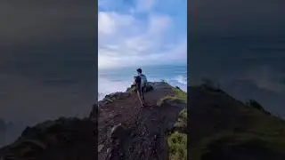 I could stay here all day and watch the wave crash 🌊 🥾#hiking #camping #shorts
