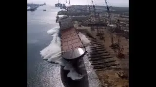 Gemilerin suya indirilme anlarından muhteşem görüntüler