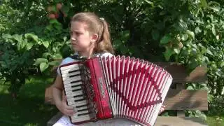 Look how a 9-year-old girl plays Bach on accordion