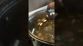 Ароматный грибной суп с перловкой 🥣 Рецепт в описании 