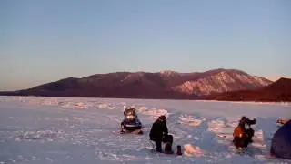 Зимняя рыбалка на Байкале.