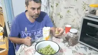 18. Начинаем делать откатные ворота и забор. Ставим брагу на чачу. Уборка на заднем дворе