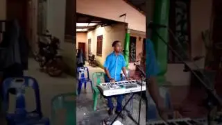 MUSIK YANG LUAR BIASA!!!!