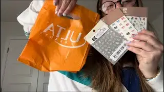 ASMR tapping & scratching haul