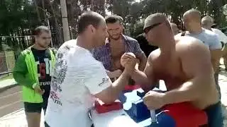Стероидный дрищ, или как качок на анаболиках со спортсменом силой мерялся
