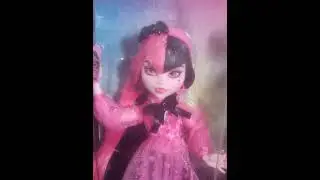 Draculaura Monster High   photo shoot