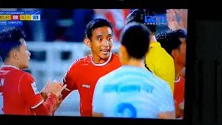 Indonesia VS Uzbekistan Mestinya burung Wasit yg di tendang #bola #WasitVAR #WasitShenyunhao #CtEq