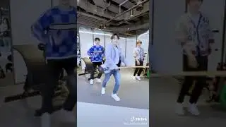 so chaotic 😂😂😭😭😭