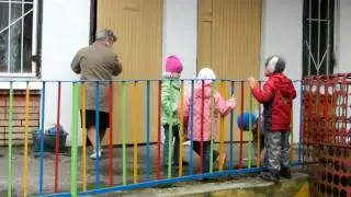 наши идут гулять
