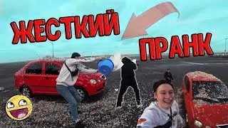 МЕНЯ РАЗЫГРАЛИ ПРАНК ОБЛИЛИ МАШИНУ ЖУТКОЙ СМЕСЬЮ. ОБСЫПАЛ ПЕРЬЯМИ Dima friend