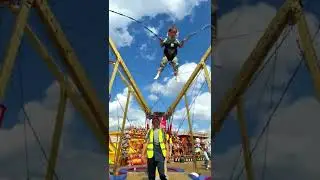 Voando no trampolim #shorts #viral