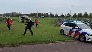 aankomst en vertrek hulpdiensten bij steekpartij busstation capelsebrug Rotterdam