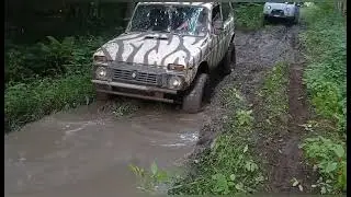 уаз буханка прогулка по лесу на полном приводе!