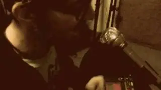 FunkyAivan - всерьёз (savela night 25.10.11) kp3+guitar+drums+voiсe)