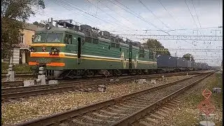 ВЛ80с-563 с контейнерным поездом
