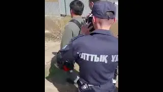 РЕКА ЖАЙЫК ВЫШЛА ИЗ БЕРЕГОВ В УРАЛЬСКЕ. НАРОД СПАСАЕТ СЕБЯ САМ.