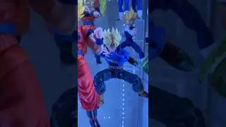 Super Sayian Limit Breaking warriors on the display 😈💫#shfiguarts #dragonballz #goku #dbz