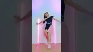 ITZY 'SNEAKERS' 