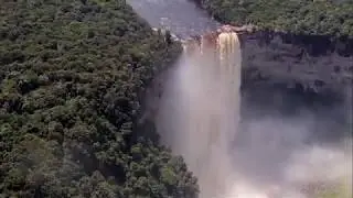 ПРИСУТСТВИЕ: ГАЙАНА, ВОДОПАД КАЙЕТУР // KAIETEUR FALLS