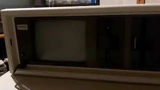 Compaq Portable running DOS 2.12