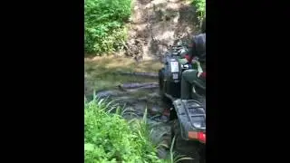 Преодоление препятствия на квадроцикле.